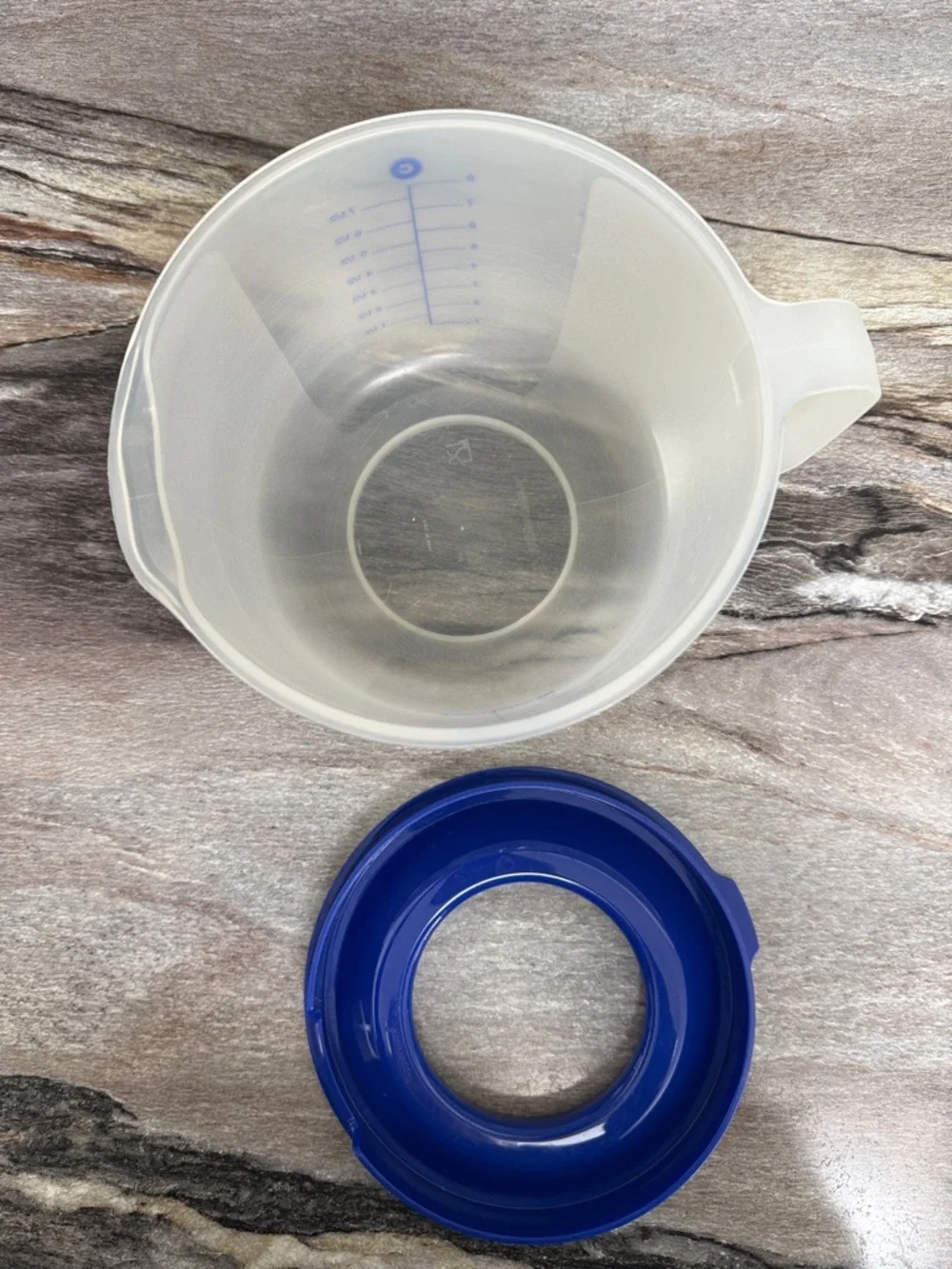 Tupperware Mix n Store - Picture 4 of 7